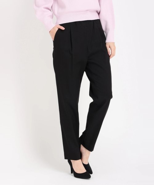 タックテーパードパンツ 