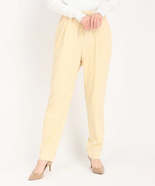 タックテーパードパンツ 