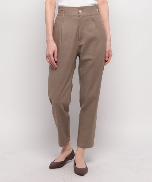 Tiara(ティアラ)/Tapered pants/モカ