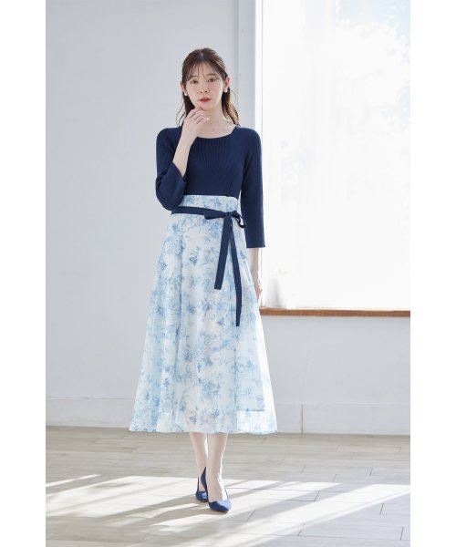 tocco closet(トッコクローゼット)/ウエストりぼん付きリブニット×フラワープリントドッキングワンピース/NAVY