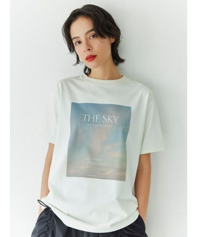 【emmi atelier】国際女性デーTシャツ