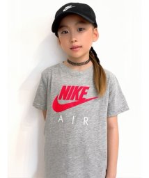 NIKE(ナイキ)/キッズ(96－122cm) Tシャツ NIKE(ナイキ) NKB FUTURA AIR SS TEE/GRAY