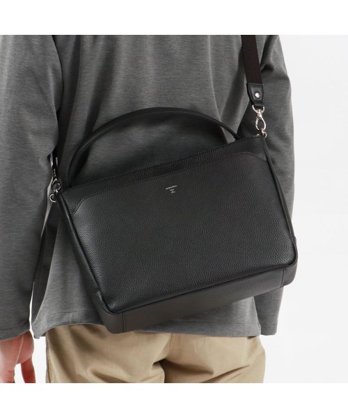 正規取扱店】 エルゴポック ショルダーバッグ 斜めがけ HERGOPOCH 牛革  