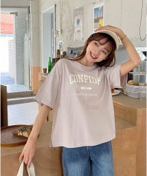 ad thie(アドティエ)/CONFIDE プリント カレッジロゴ ショート丈 サイドスリット コットン Tシャツ 半袖 ゆったり 春 夏/ピンクベージュ