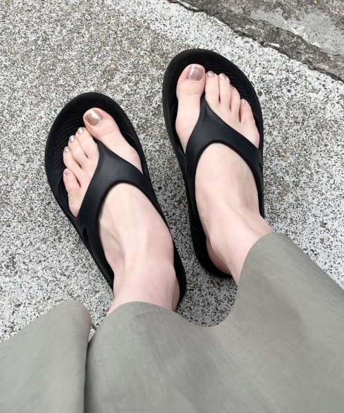 【OOFOS/ウーフォス】OOriginal 人気・おすすめ｜省スペース設計・旅行向けにおすすめ お得商品 プライバシー配送 国内発送・安心販売体制