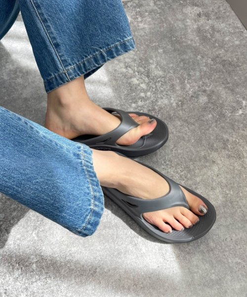 【OOFOS/ウーフォス】OOriginal 人気・おすすめ｜省スペース設計・旅行向けにおすすめ お得商品 プライバシー配送 国内発送・安心販売体制