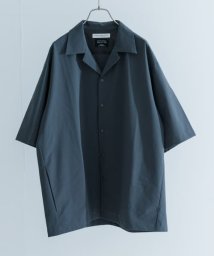 URBAN RESEARCH(アーバンリサーチ)/『撥水』SOLOTEX STRETCH SHORT－SLEEVE SHIRTS/CHARCOAL