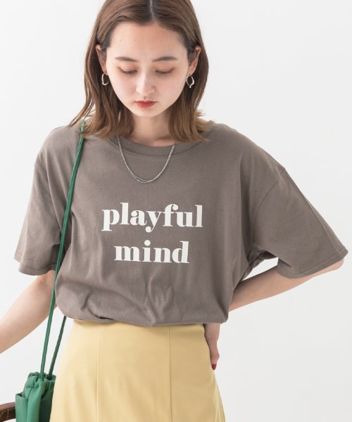 ad thie(アドティエ)/ロゴプリントTシャツ　Tシャツ　カットソー　トップス　半袖　レディース　ロゴ　カジュアル　コットン　お家コーデ　ロゴT　ゆったり　クルーネック　新色/ダークブラウン