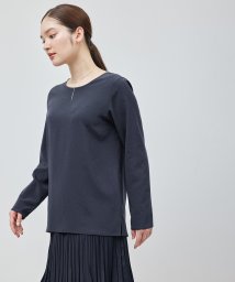 ROPE'(ロペ)/シルクライクサテン長袖Tシャツ/ネイビー（40）