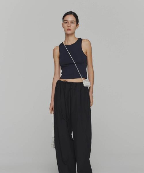 URBAN RESEARCH(アーバンリサーチ)/AMOMENTO　CUT－OUT SLEEVELESS TOP/DNAVY