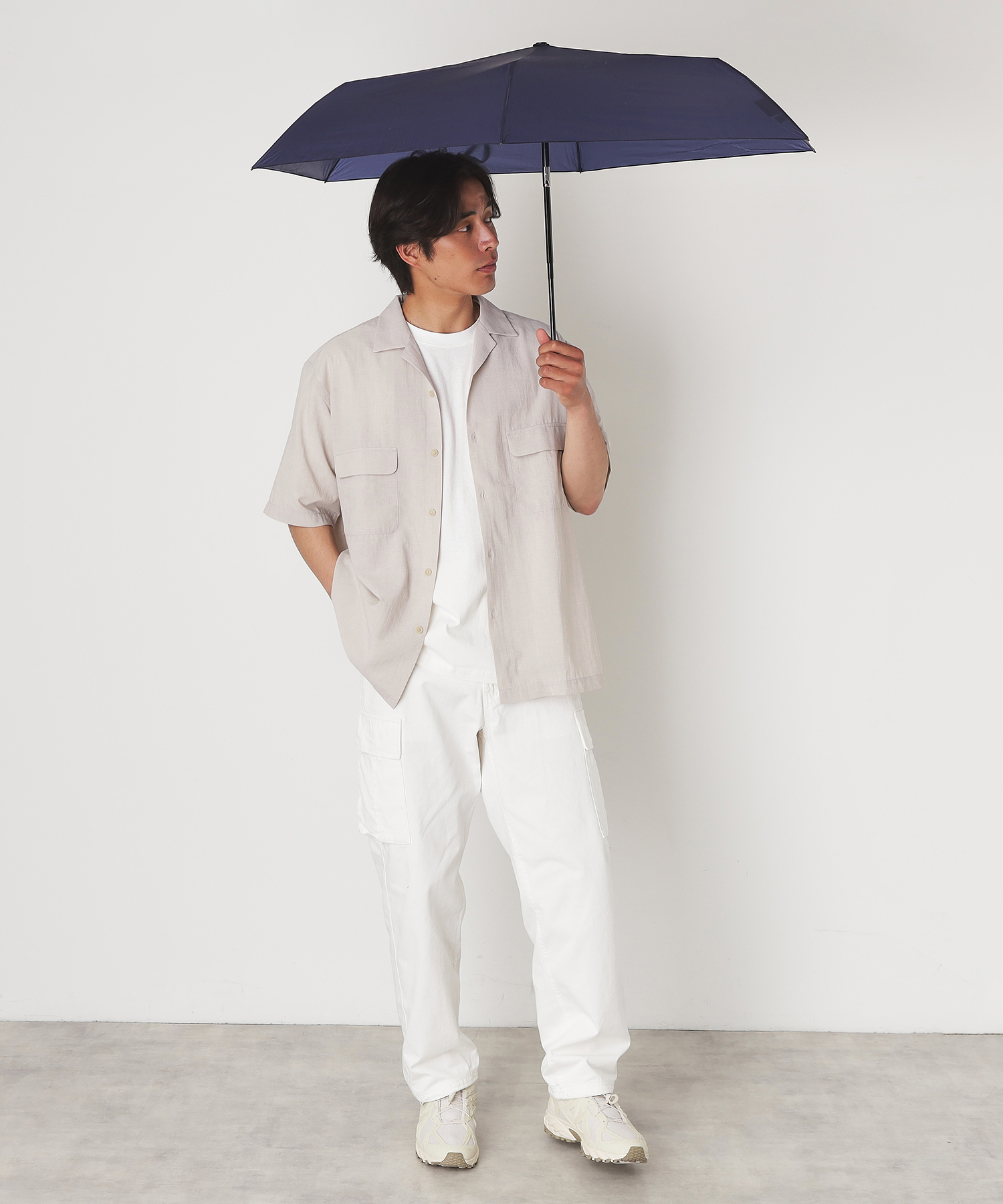 マジ軽 最軽量級約215g 自動開閉58cm】折りたたみ雨傘 無地 UV －マ