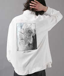 LUXSTYLE(ラグスタイル)/フラワープリント長袖シャツ/長袖シャツ メンズ バックプリント フラワー 花 ロゴ 刺繍/ホワイト