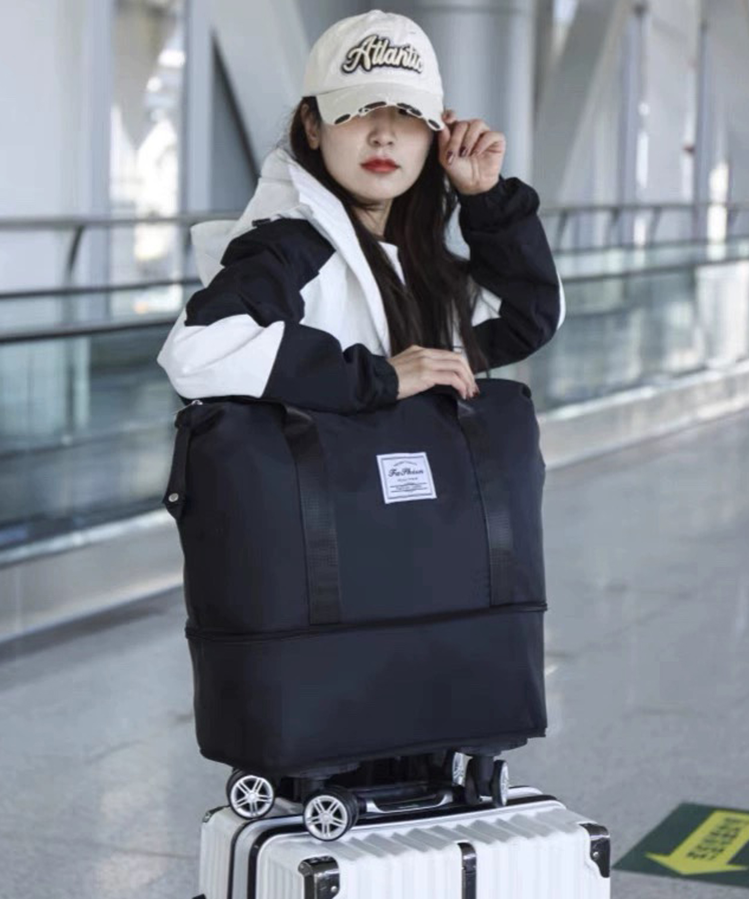 ★ 在庫1個のみ！高品質チェロケース 軽量 3.6kg！領収書可！ ☆ 在庫1個のみ！高品質チェロケース 軽量 3.6kg！領収書可！