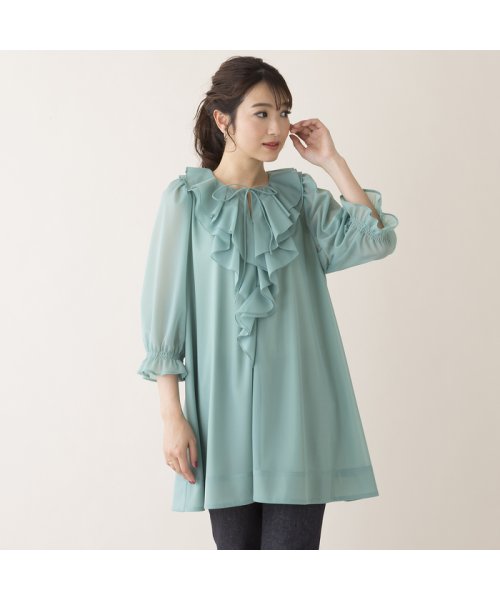 フリルカラーブラウス 