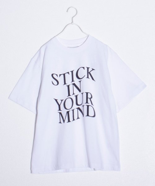 FREDYMAC(フレディマック)/【FREDYMAC/フレディマック】STICK IN YOUR MIND ロゴプリントTシャツ マックT/ホワイト