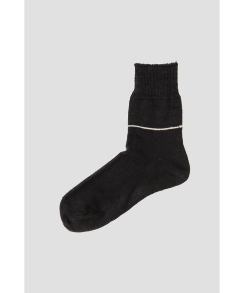 MARGARET HOWELL(マーガレット・ハウエル)/SINGLE STRIPE LINEN SOCKS/BLACK