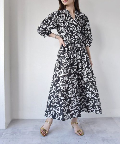 quaranciel:〈洗濯機可能〉リーフプリント スキッパー ギャザー ワンピース quaranciel