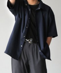 Nilway(ニルウェイ)/スナップボタン半袖レギュラーカラーシャツ/ブラック