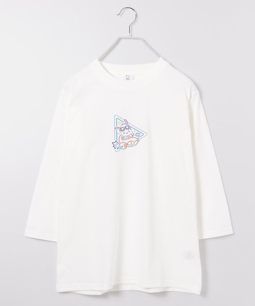 Sanrio characters(サンリオキャラクターズ)/【Sanrio/サンリオ】天竺7分袖刺繍Ｔシャツ　ポチャッコ/ポムポムプリン/オフホワイト