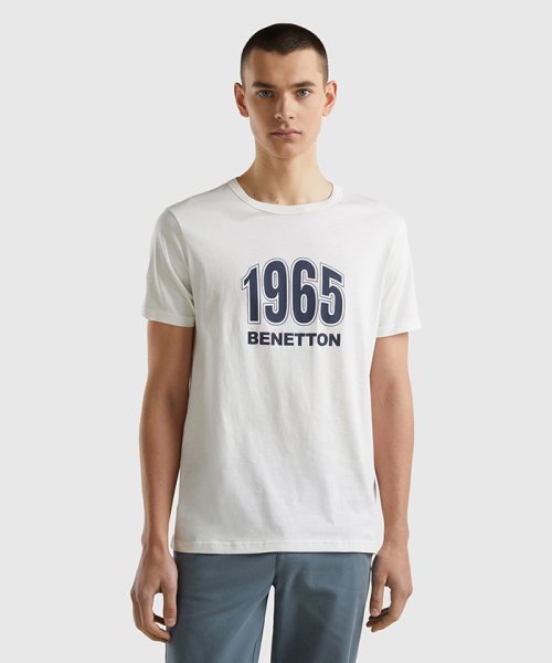 BENETTON (mens)(ベネトン（メンズ）)/ロゴプリント入りオーガニックコットン半袖Tシャツ/オフホワイト