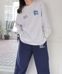 ANME(アンメ)/前後ロゴ入り フラワープリント 長袖 Tシャツ/ライトベージュ