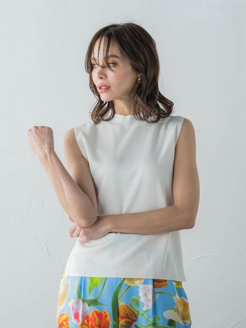 LUCINDAノースリーブニット≪手洗い可能≫ OCQ1498193467(11440円)