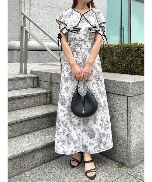 snidel 若い ラッフルカラーパイピングワンピース snidel 若い ラッフルカラーパイピングワンピース