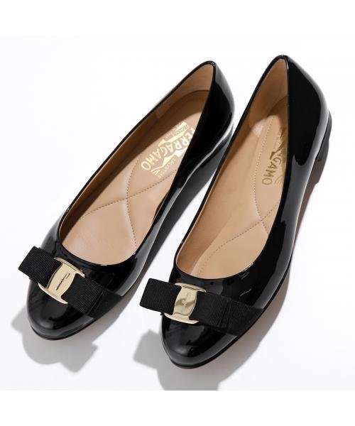 FERRAGAMO(フェラガモ)/SALVATORE FERRAGAMO パンプス VARINA 01 A181/ブラック