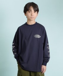 GLAZOS(グラソス)/袖ロゴプリント長袖Tシャツ/紺