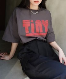 LOWYBYCORNERS/TinyプリントTシャツ/506002344