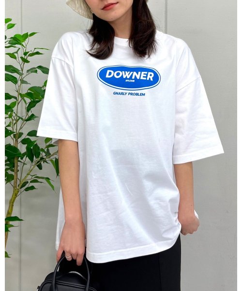 MODISH GAZE(モディッシュ ガゼ)/DOWNER オーバルロゴ ビッグシルエットTシャツ/ホワイト