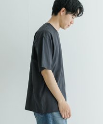 URBAN RESEARCH(アーバンリサーチ)/汗染み防止加工クルーネックTシャツ/CHARCOAL