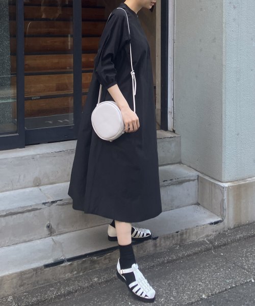 【Audrey and John Wad】インナー付き7分袖フレアワンピース 