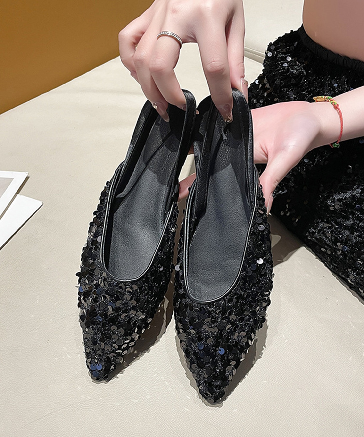 Jimmy choo スパンコールフラットパンプス サイズ38 知らせ Jimmy choo スパンコールフラットパンプス サイズ38 知らせ