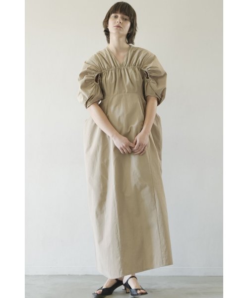 CLANE(クラネ)/CROSSING GATHER ONEPIECE/BEIGE