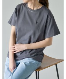 Re:EDIT(リエディ)/[2024SS COLLECTION]ハートワンポイント刺繍Tシャツ/チャコールグレー
