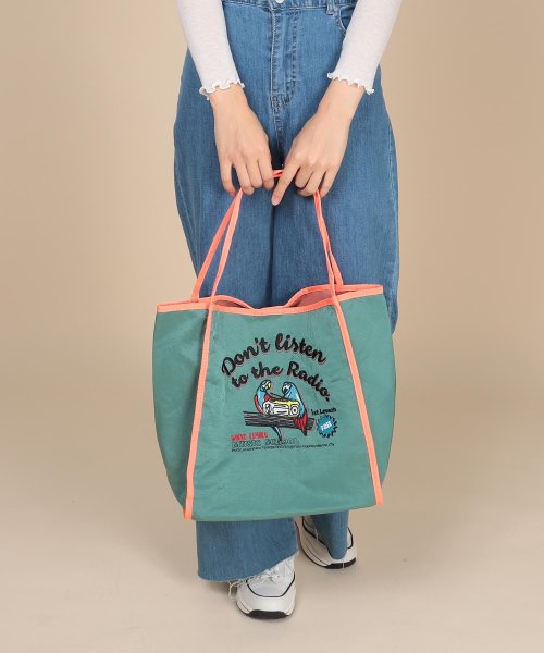 Three Four Time (スリーフォータイム)/刺繍ナイロントートBAG/グリーン