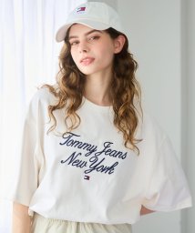 TOMMY JEANS(トミージーンズ)/【NET ViVi掲載】オーバーサイズラグジュアリーセリフTシャツ/ホワイト