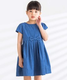 BeBe Petits Pois Vert(ベベ プチ ポワ ヴェール)/デニム風ウエストリボンベルトワンピース(95~150cm)/ネイビー