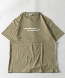 Nylaus(ナイラス)/レギュラーフィット スモールロゴ アソートプリント ショートスリーブTシャツ 半袖Tシャツ/カーキ