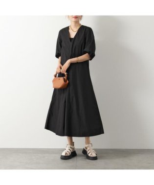 GANNI/GANNI ワンピース Cotton Poplin V－Neck Long Dress F8826 6479/506015418