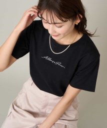 a.v.v(アー・ヴェ・ヴェ)/刺繍ロゴTシャツ/ブラック