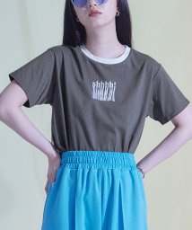 miette(ミエット)/フリンジロゴ刺繍Tシャツ/チャコール