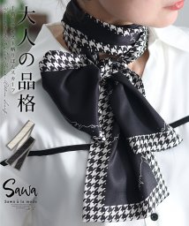 Sawa a la mode(サワアラモード)/レディース 大人 上品 セレカジ感加える千鳥×テキスト柄スカーフ/ブラック