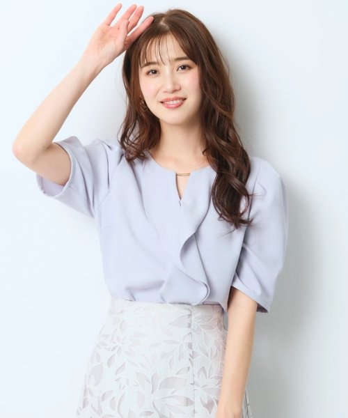 レイヤーラッフルフロントバーブラウス 予めご了承ください