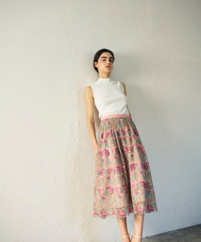 フラワー刺繍チュールスカート