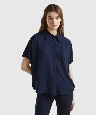 BENETTON (women)/ビスコース100%ドロップショルダーサイドスリットラウンドヘム半袖シャツ・ブラウス/506008100