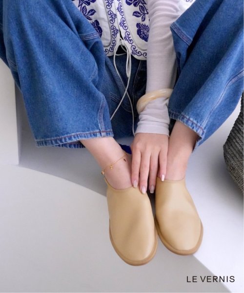 【LE VERNIS/ル・ベルニ】 BERE FOOT シューズ LE VERNIS/ル ベルニ SLOBE