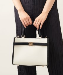 Odette e Odile(オデット エ オディール)/【一部別注】＜GIANNI NOTARO＞Linebag M/OFFWHITE