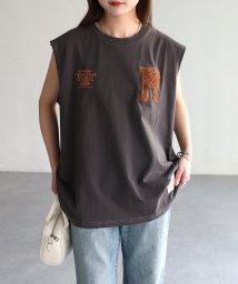 Riberry(リベリー)/サガラ刺繍バスケロゴノースリーブTシャツ/チャコールグレー